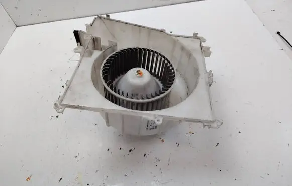 Nissan X-Trail T30 Heater fan/blower 3J11134300 272009H60