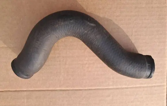 Mercedes-Benz S W126 Engine coolant pipe/hose 1265010282