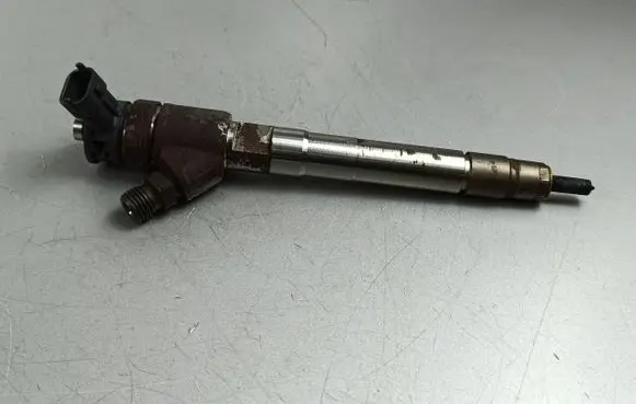 Jeep Grand Cherokee Fuel injector 0445110523