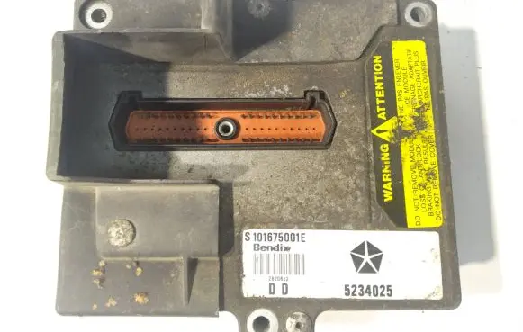Chrysler Voyager ABS control unit/module S101675001E 2820652