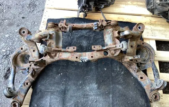 Volvo XC90 Rear subframe 
