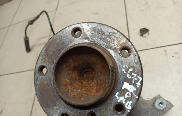 BMW 3 E92 E93 Front wheel hub spindle knuckle 31216764444 6764444
