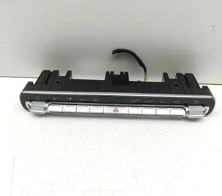 Mercedes-Benz GLA H247 Interior fan control switch A2479056703