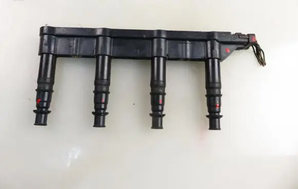 High voltage ignition coil