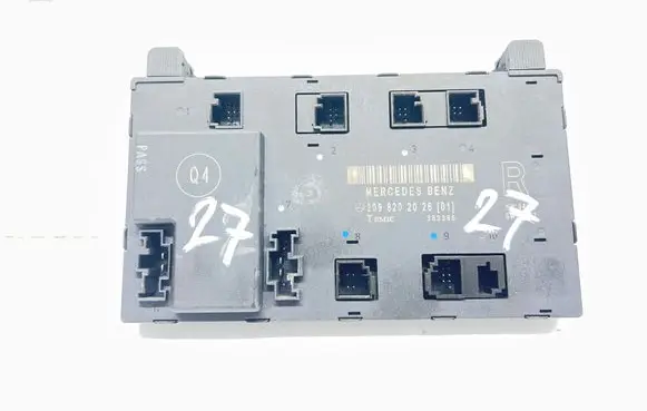 Mercedes-Benz CLK A209 C209 Door control unit/module 2098202026