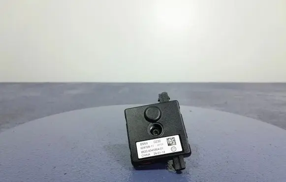 BMW X5M F85 Sound amplifier 9343304