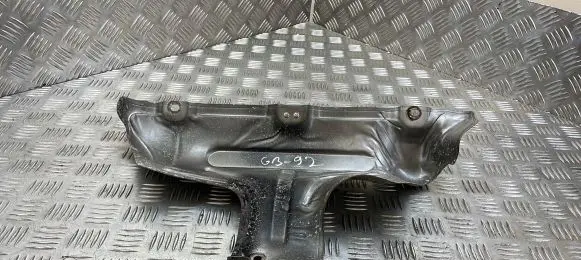 Volvo XC60 Heat shield in engine bay 