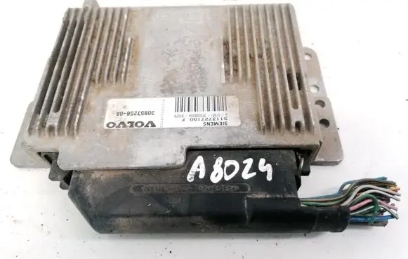 Volvo S40, V40 Engine control unit/module 30857256 30857256-0A