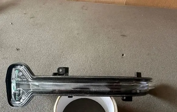 BMW 3 G20 G21 Mirror indicator light 7498159
