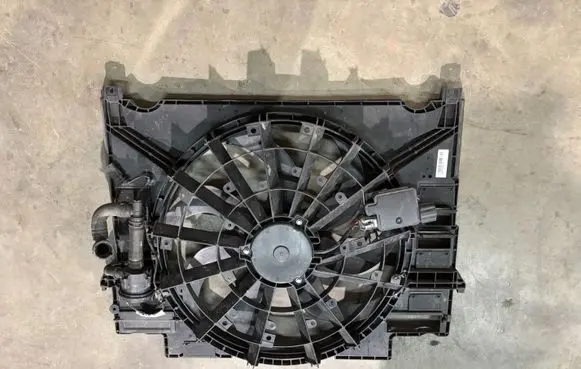 Jaguar F-Pace Radiator cooling fan shroud HK838C607AF