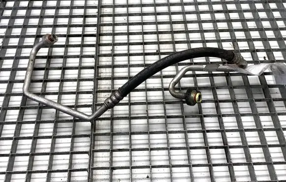 Ford Kuga I Air conditioning (A/C) pipe/hose