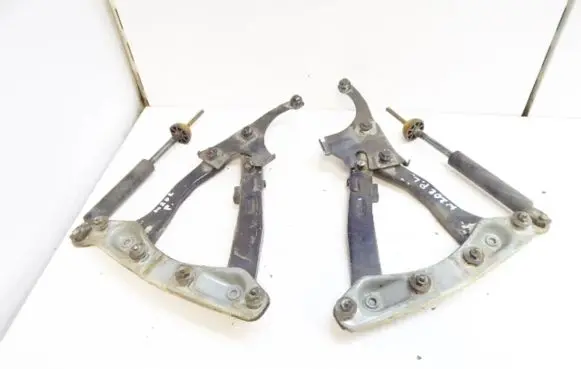 Mercedes-Benz C W202 Engine bonnet/hood hinges 2028800128