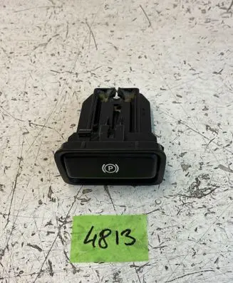 Mercedes-Benz Vito Viano W447 Hand brake release handle A4474270020