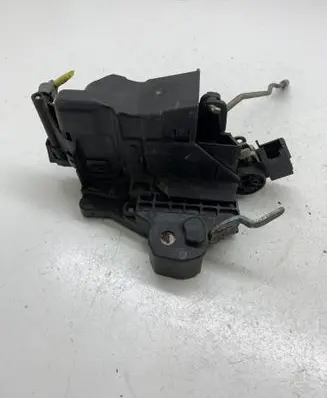 Mercedes-Benz CLK AMG A208 C208 Front door lock 4141111235