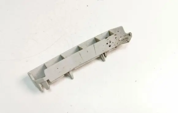 Ford Focus Front bumper mounting bracket BM5117D959