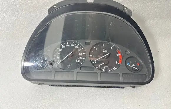 BMW 5 E39 Speedometer (instrument cluster) 62116907018 11000873511