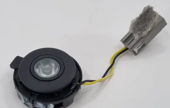 Dodge Challenger Rear seat light 