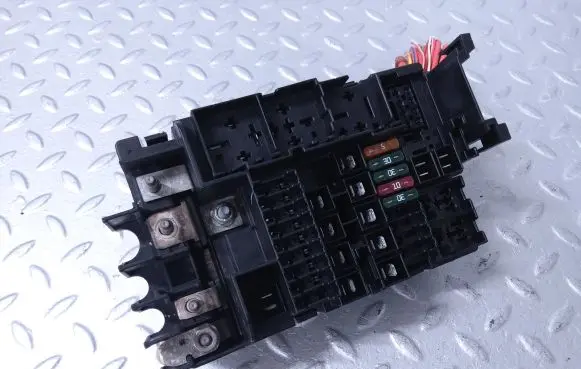 Volkswagen PASSAT B7 USA Fuse box set 5C0937819B