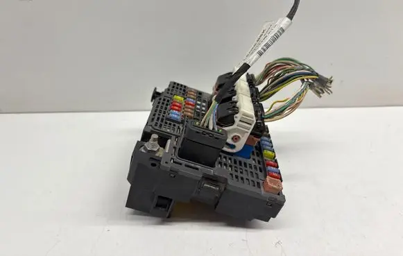 Peugeot 508 Fuse module 9677987580 967491738000 9671833680