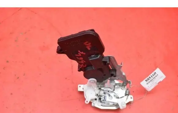 Mazda 6 Front door lock 