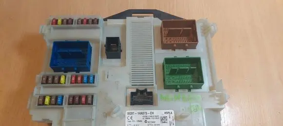 Ford Mondeo MK IV Fuse box set BG9T-14A073-CH 97RI010012 3659AF01125TP