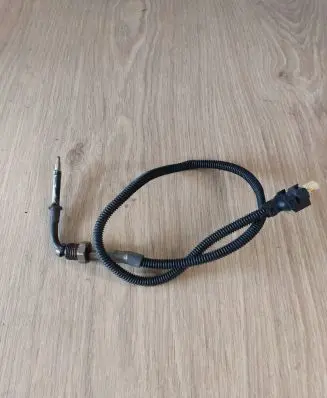 Mercedes-Benz E W213 Exhaust gas temperature sensor A0009059704 A0255456526