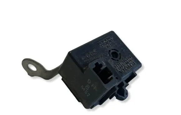 Toyota Corolla Verso AR10 Other devices 8665013010 0689003570