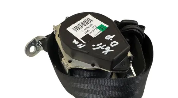 Skoda Yeti (5L) Front seatbelt 5L1857702C 618549800 1000068