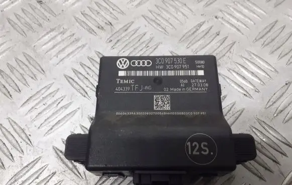 Volkswagen PASSAT B6 Other devices 3C090730E