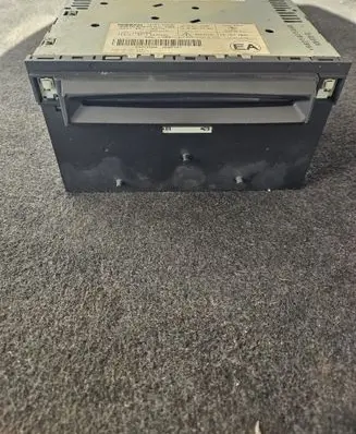 Radio/CD/DVD/GPS head unit