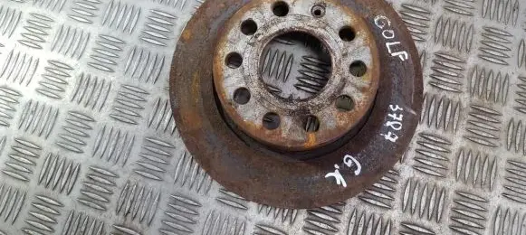 Volkswagen Golf V Rear brake disc