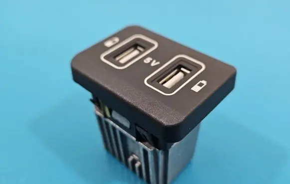 Mercedes-Benz S W222 USB socket connector A2138207701 IMPRK1561019