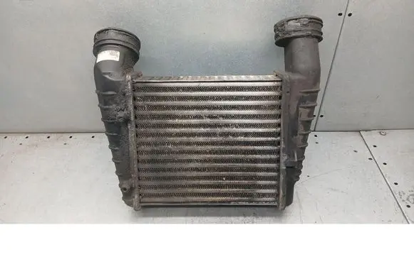 Volkswagen PASSAT B5.5 Intercooler radiator 3045754