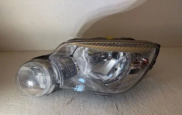 Skoda Yeti (5L) Headlight/headlamp 5L1941015A
