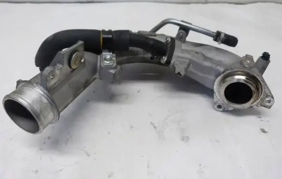 Mazda 3 II Intercooler hose/pipe
