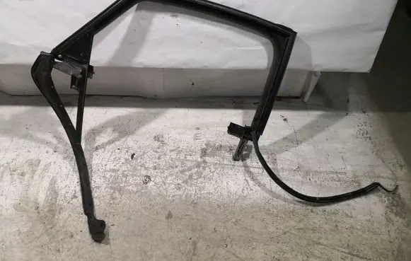 Audi A8 S8 D3 4E Rear door window/glass frame 4E0839608G