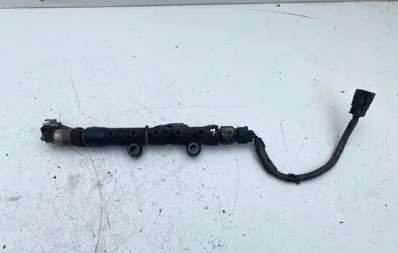 Toyota Avensis T250 Fuel main line pipe