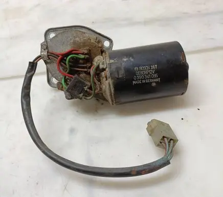 Mercedes-Benz 207 310 Wiper motor 0390341085 058DHP12V