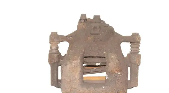 Toyota Auris E180 Front brake caliper