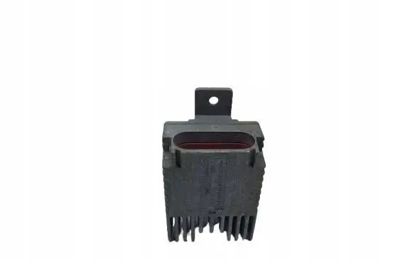 Mercedes-Benz A W169 Coolant fan relay A0275458032 E5001004