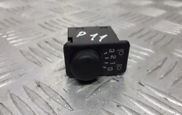 Nissan Primera Headlight level height control switch 36934A