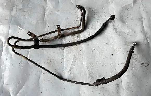 Toyota Land Cruiser (J120) Power steering hose/pipe/line
