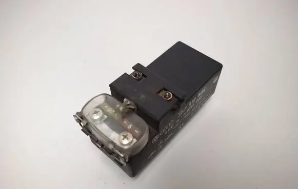 Volkswagen Sharan Coolant fan relay 357919506 898718000