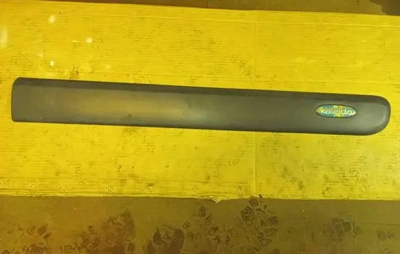 Renault Kangoo I Front door trim (molding) 8200077543