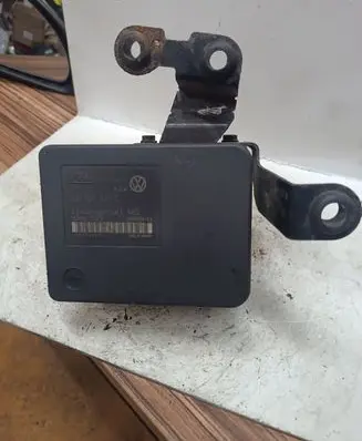 Volkswagen Golf IV ABS Pump 1C0907379C 00006061D3 10096003113