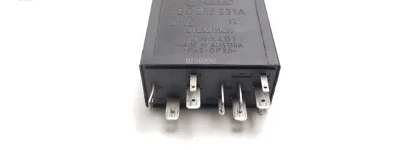 Volkswagen Golf IV Window wiper relay 4B0955531A