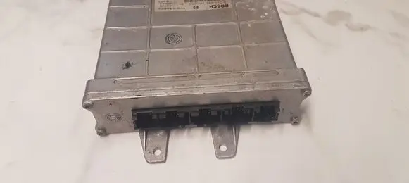 Audi A4 S4 B5 8D Engine control unit/module 8D0907557BX 0261203554