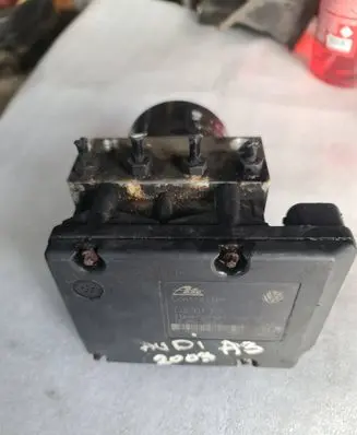 Audi A3 S3 8L ABS Pump 1J0907379 3X5637 ALU7C11E81