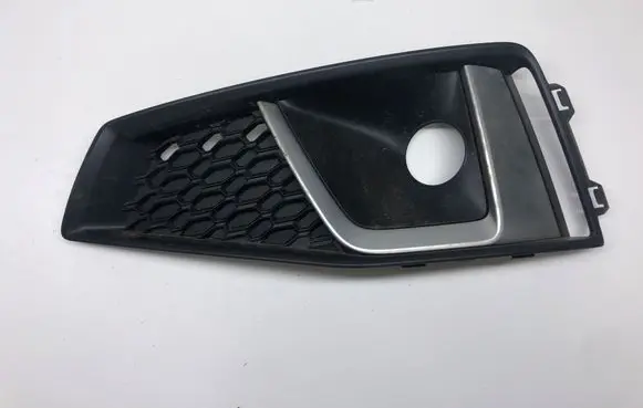Audi A4 S4 B9 8W Front fog light trim/grill 8W0807681BA