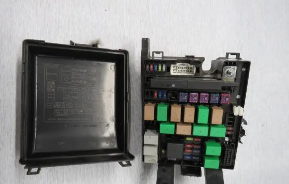 KIA Sportage Fuse box set
